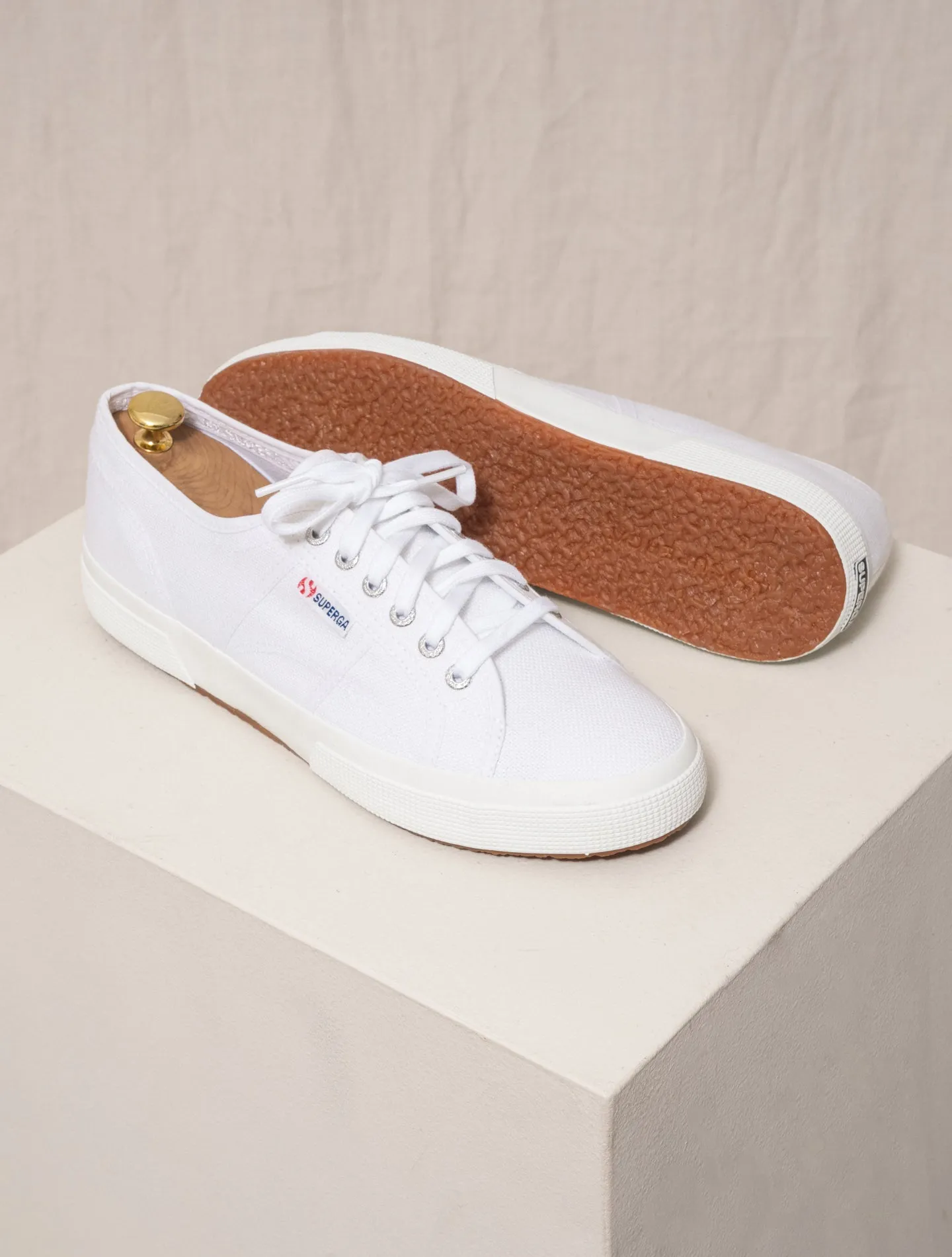 2750 Cotu Classic Sneakers White