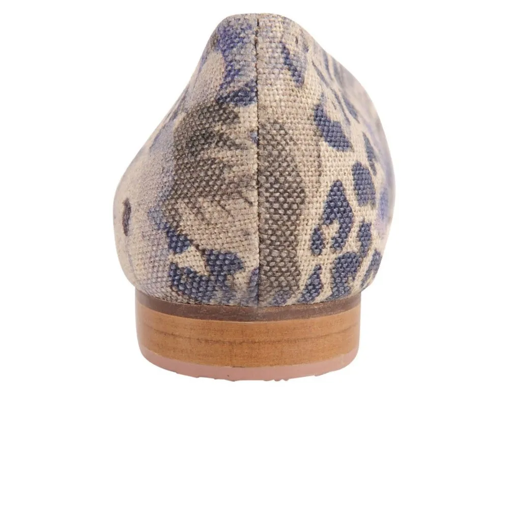 Monaco Blue Sacco Linen Jon Josef Flat