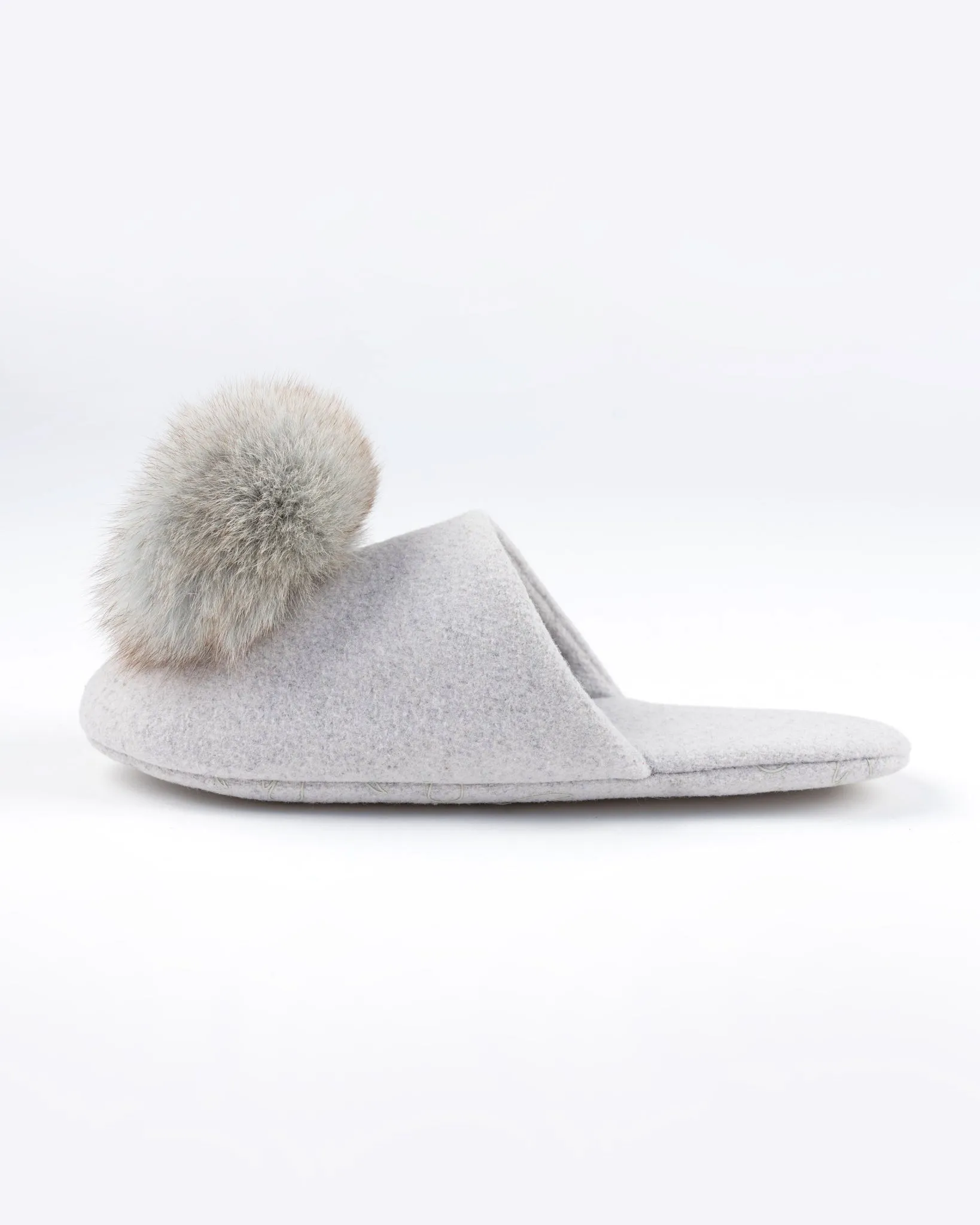 Pom Pom Slipper
