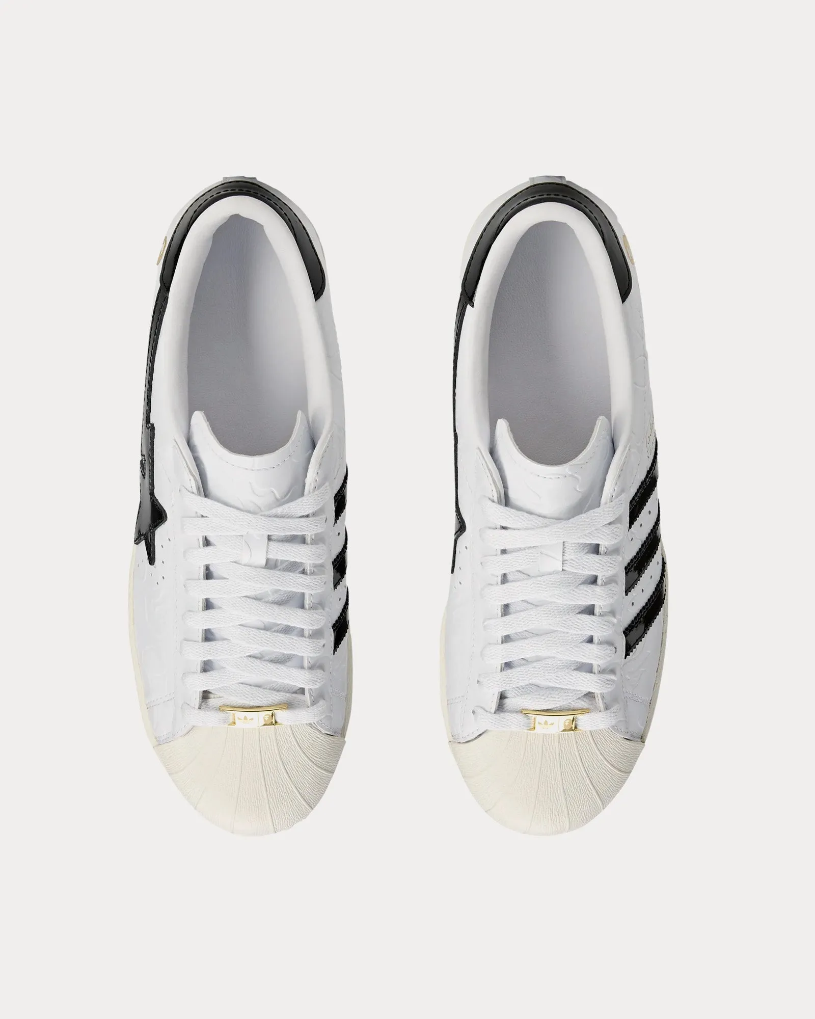 Superstar Vintage White / Black Low Top Sneakers