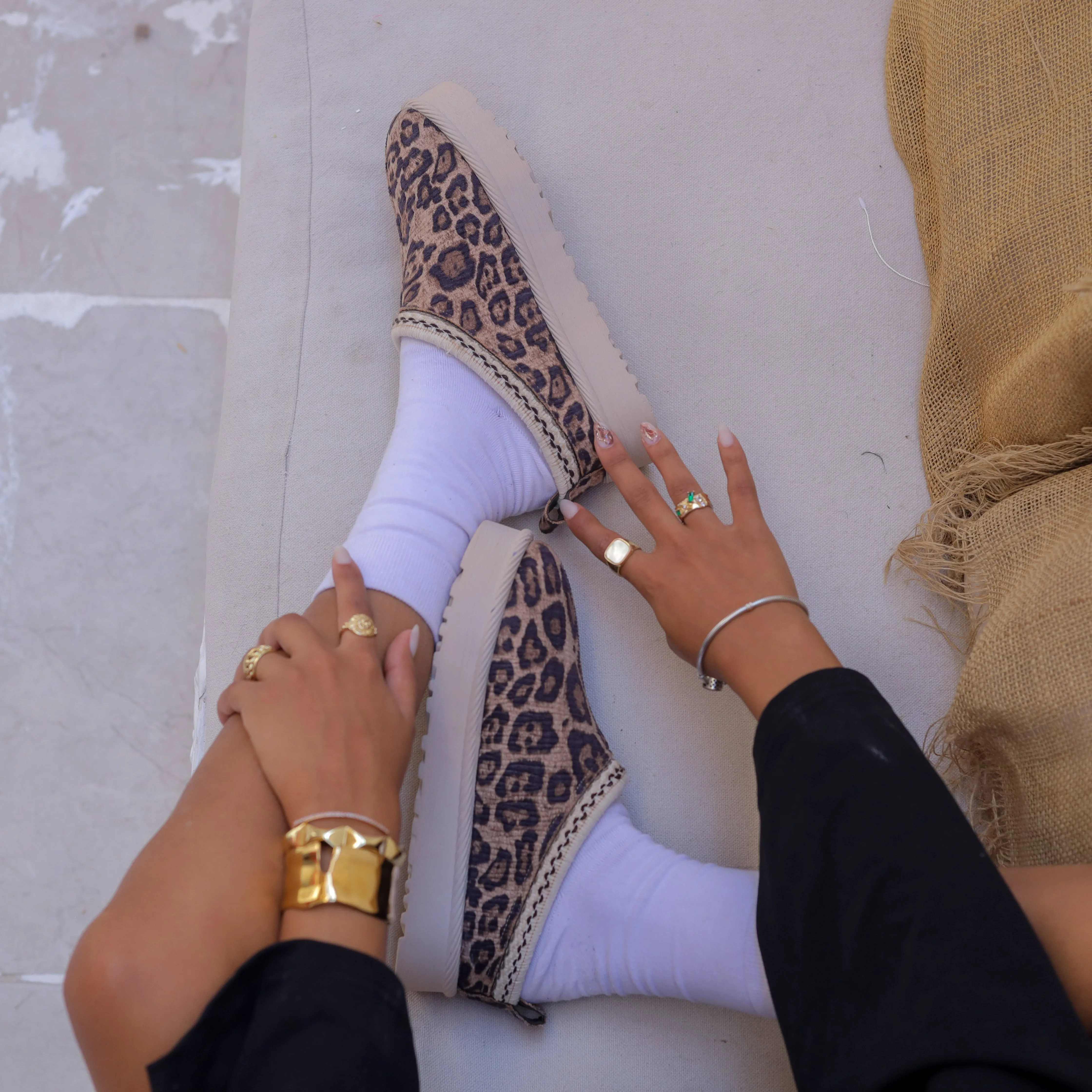 Toasty Trail Winter Mules - Light Leopard