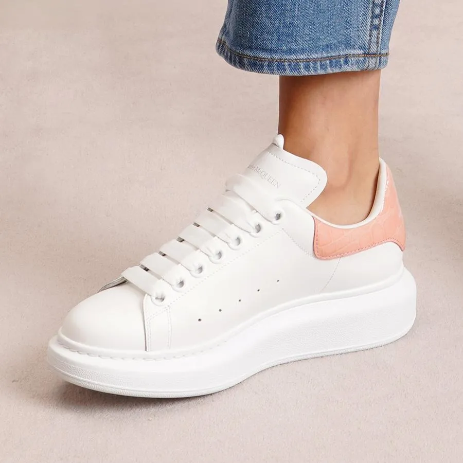 White and pink embossed classic sneakers