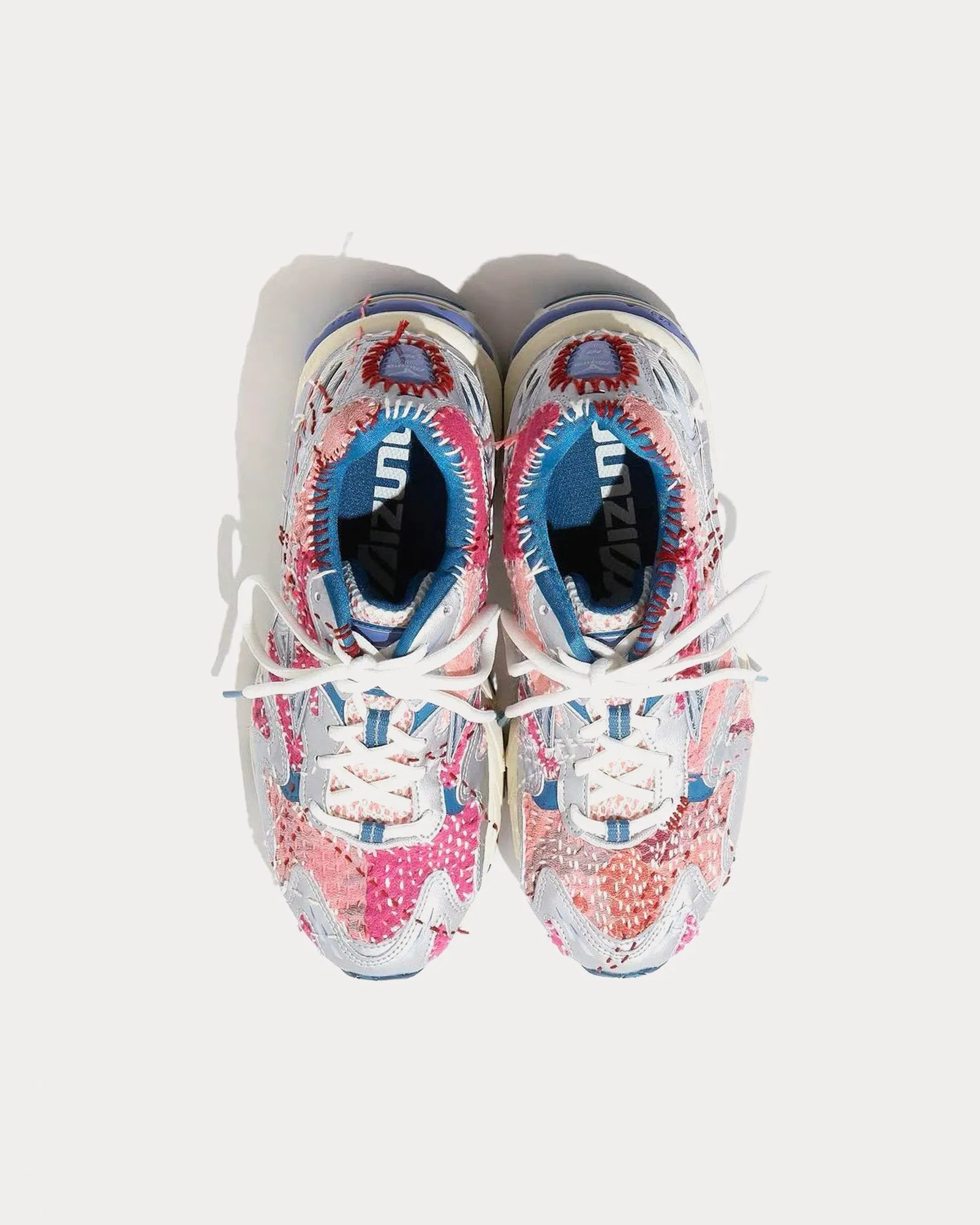 x Kuon Wave Rider 10 Silver / Pink / Blue Low Top Sneakers
